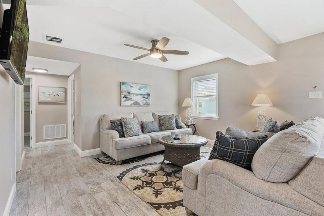 בריגנטין Spectacular 3 Bedroom Condo One Block To The Beach מראה חיצוני תמונה